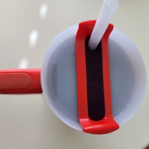 Stanley Authentic Vibrant Orange Quencher 40oz Tumbler NWT - Picture 4 of 5